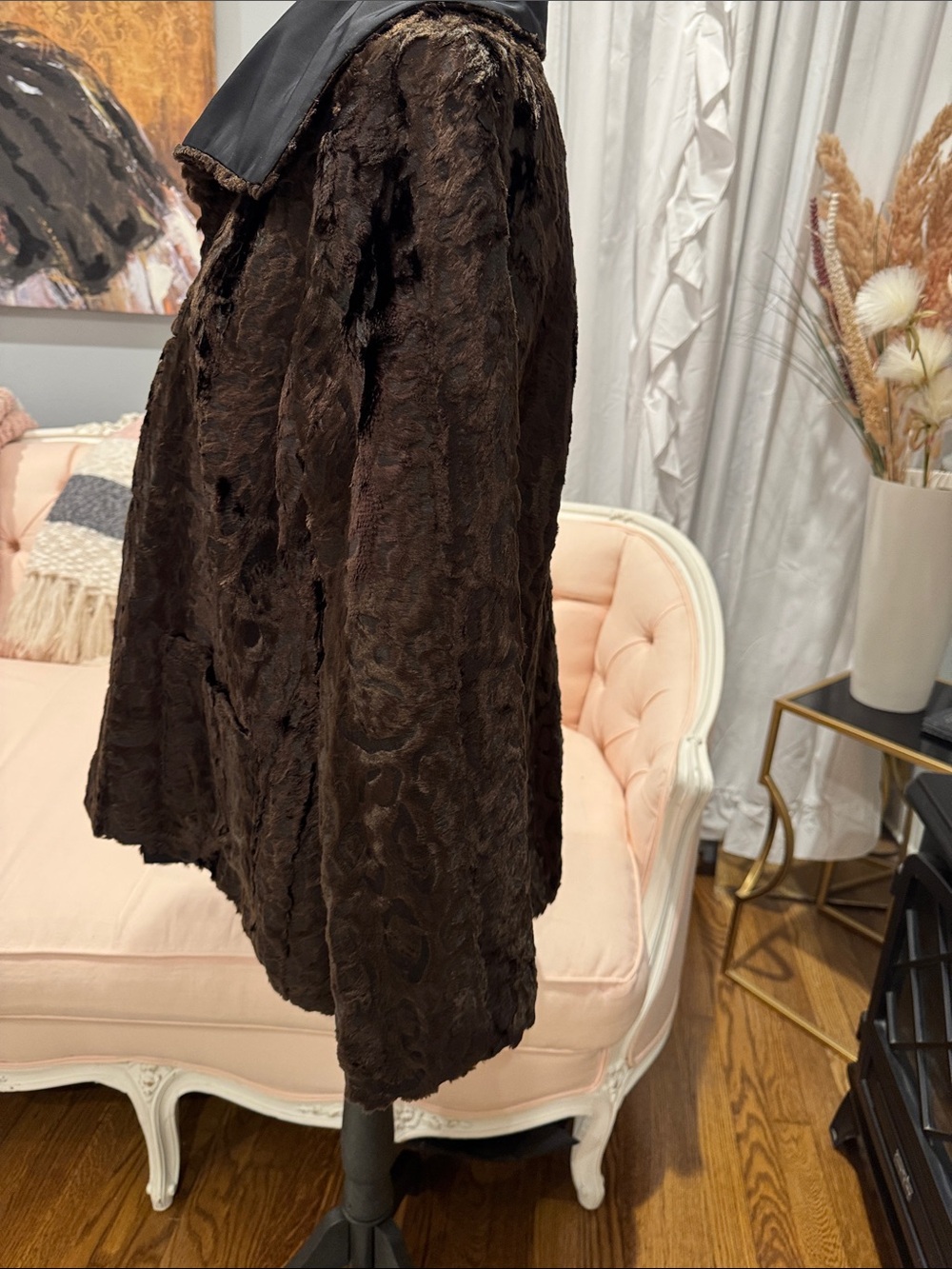 Women's Brown Faux Fur Textured Jacket with Contrast Collar REVERSIBLE - Picture 5 of 7